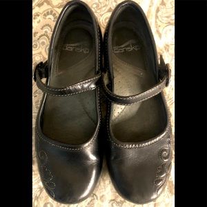 Dansko Mary Janes! 5.5